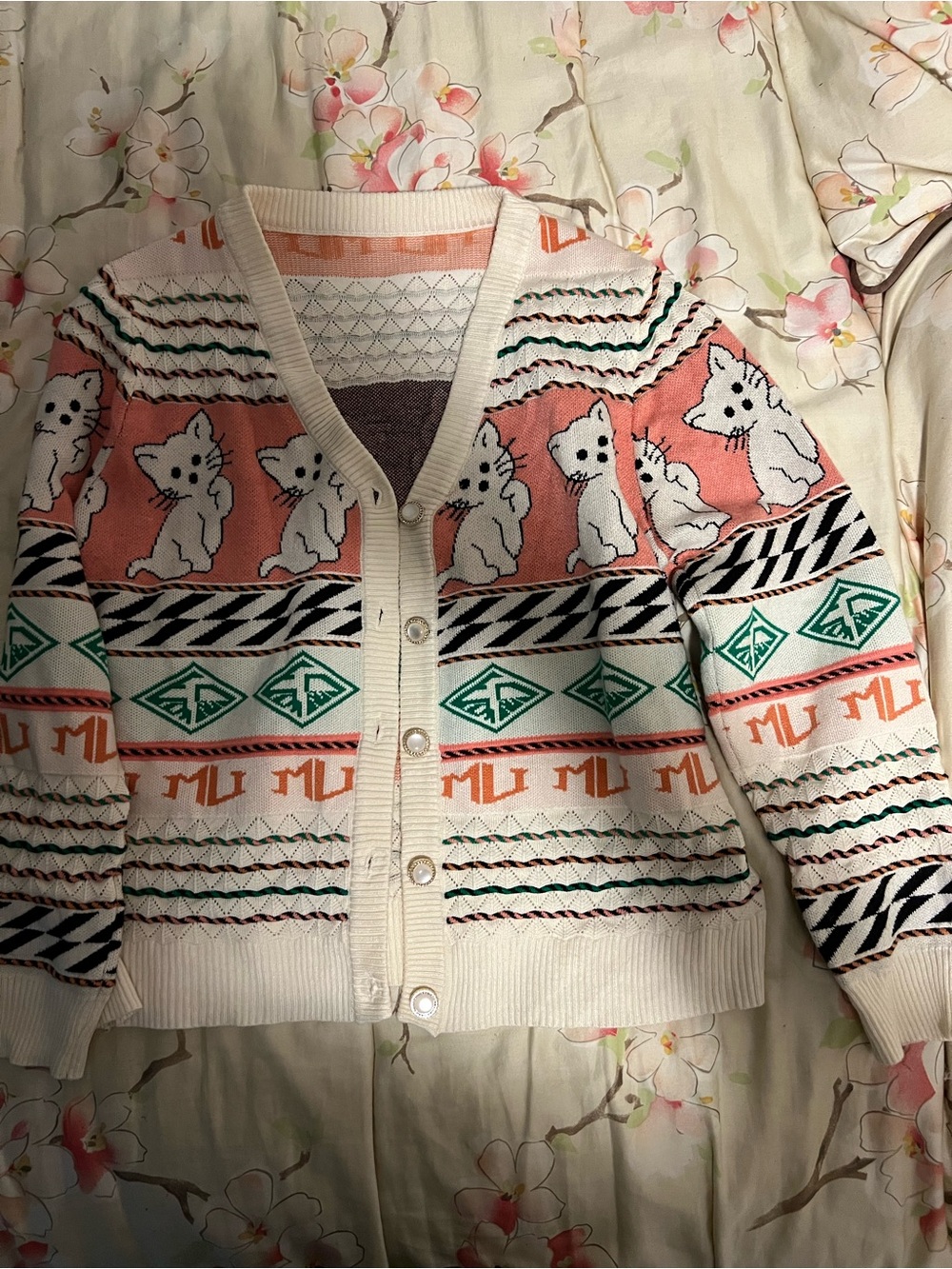 Cat Supreme cardigan white cats and "MU" lettering size XS